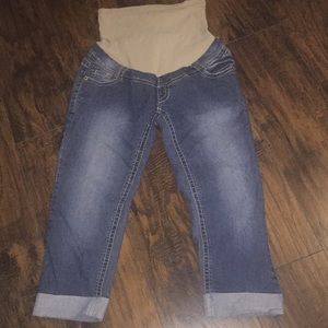 Maternity Jean Capri